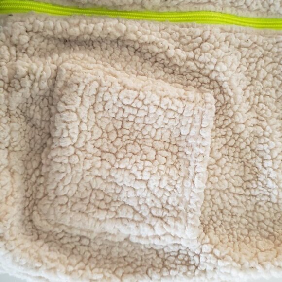 Fashion Nova Medium Sherpa faux wool jacket Off white with neon zipper - Picture 7 of 12